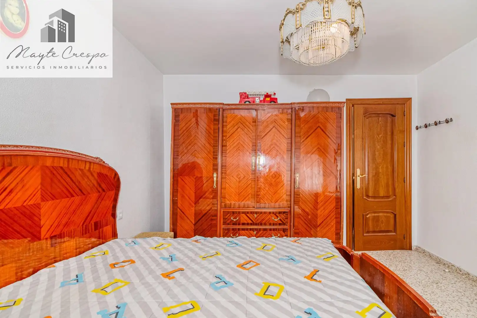 Habitación de Piso en venta en Granada con Aire acondicionado y Balcón