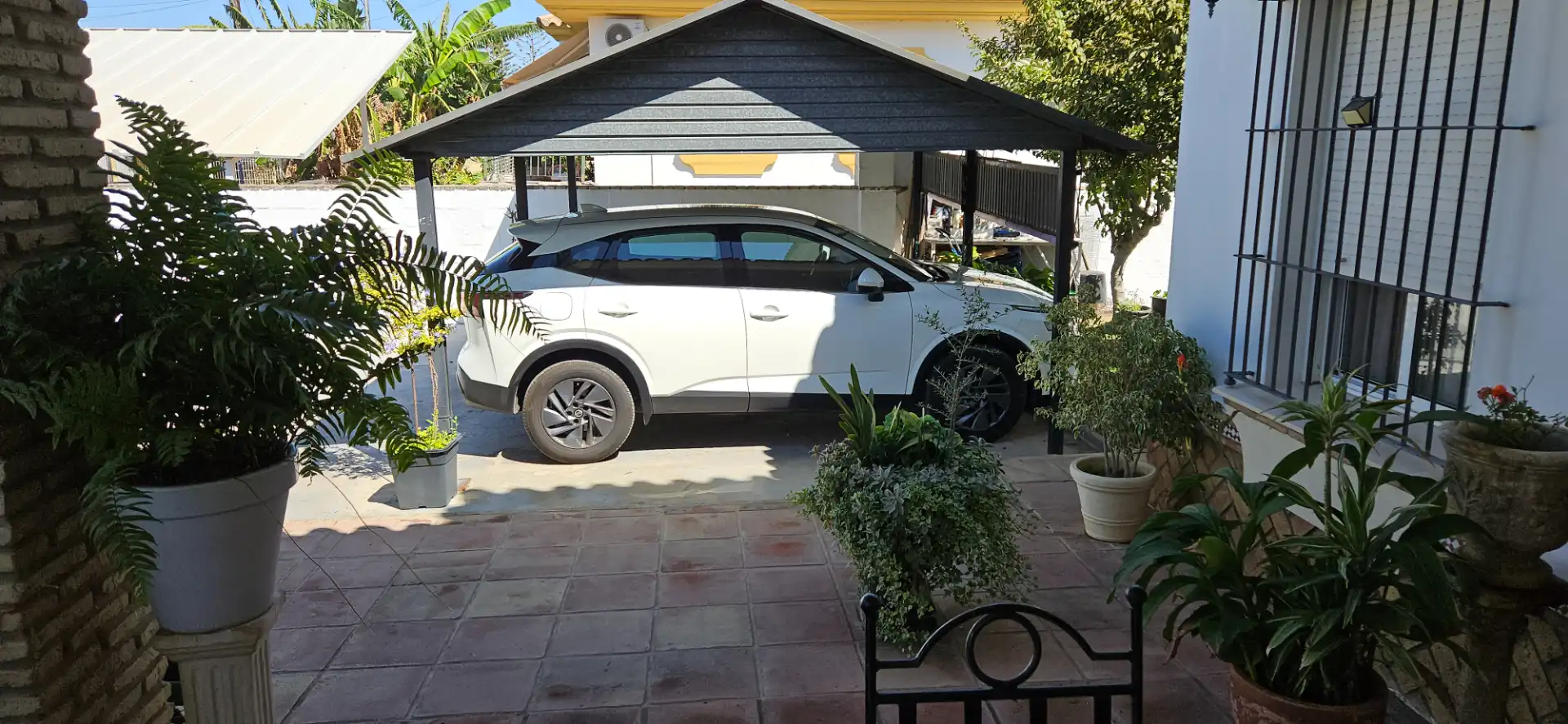 Aparcament de Casa o xalet en venda en Chiclana de la Frontera amb Aire condicionat, Calefacció i Jardí privat