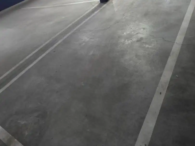 Parking of Garage for rent in Pinto  with Alarm