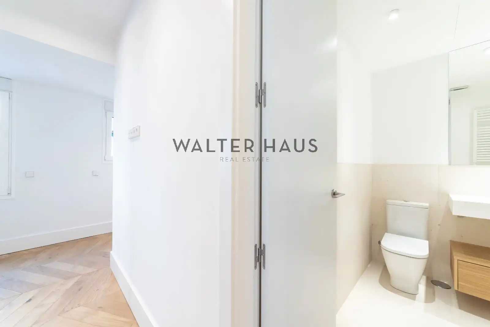 Flat with terrace for sale in Calle de Casado del Alisal, imagen 32