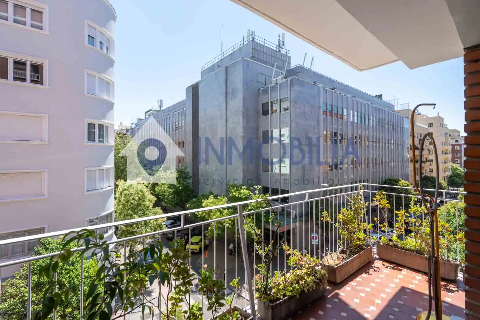 Flat with lift for sale in Calle de la Fuente del Berro