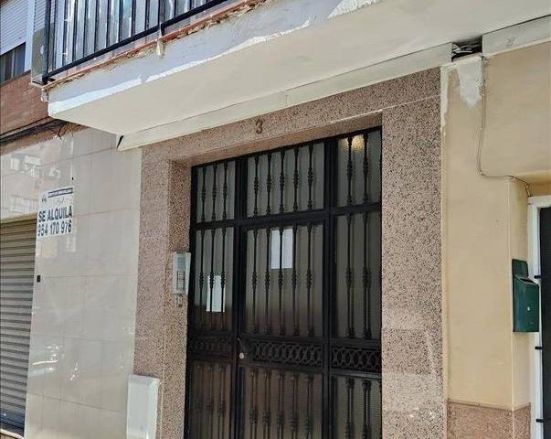 Piso en Venta en Calle Fuengirola en Barrio Alto
