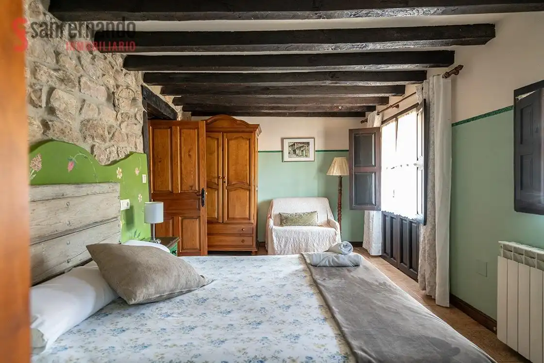 Habitación de Edificio en venta en Mazcuerras