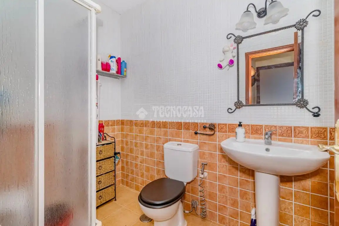 Bathroom of Flat for sale in Encinas Reales  with Air Conditioner, Heating and Furnished