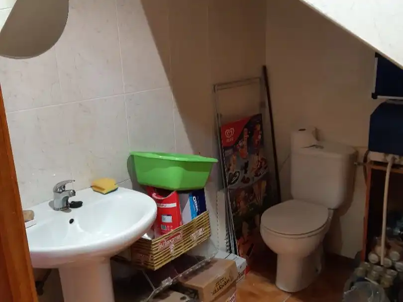 Badezimmer von Geschaftsraum zur Miete in Foz mit Klimaanlage