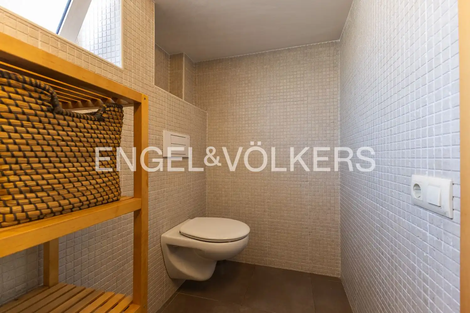 Bathroom of Houses for sale in Villanueva de Castellón  with Air Conditioner, Heating and Terrace