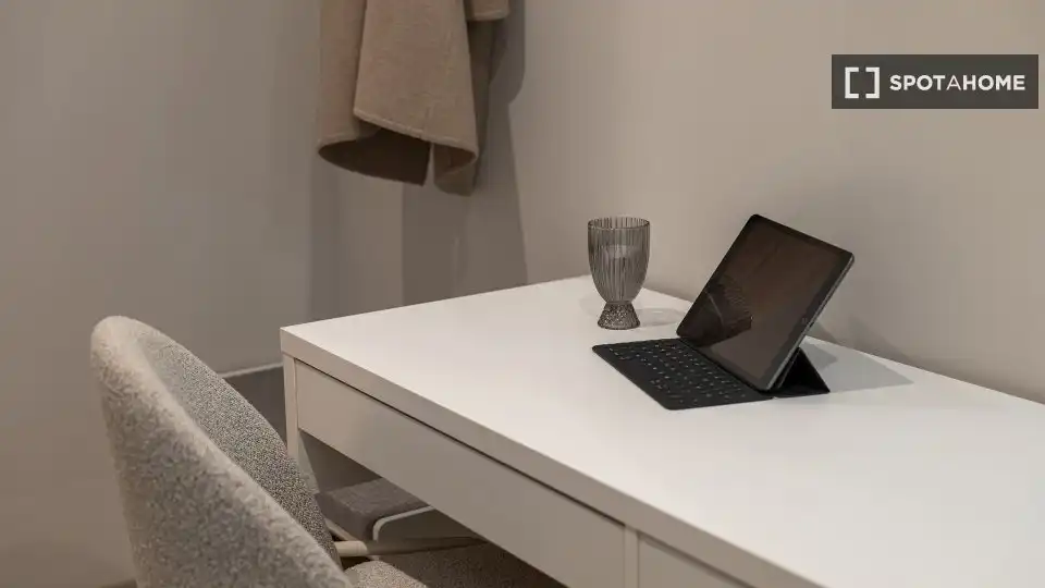 Flat with terrace to rent in Eixample, imagen 5