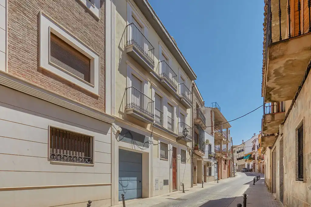 Immobles singulars amb ascensor en venda a C/ Zambrana, imagen 2