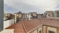 Exterior view of Flat for sale in  Barcelona Capital  with Air Conditioner and Balcony