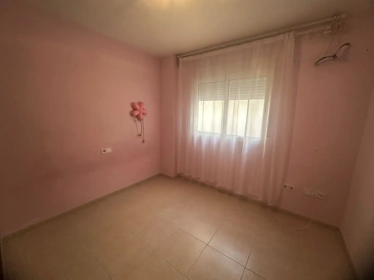 Habitación de Piso de alquiler en Murcia con Balcón y Se aceptan mascotas