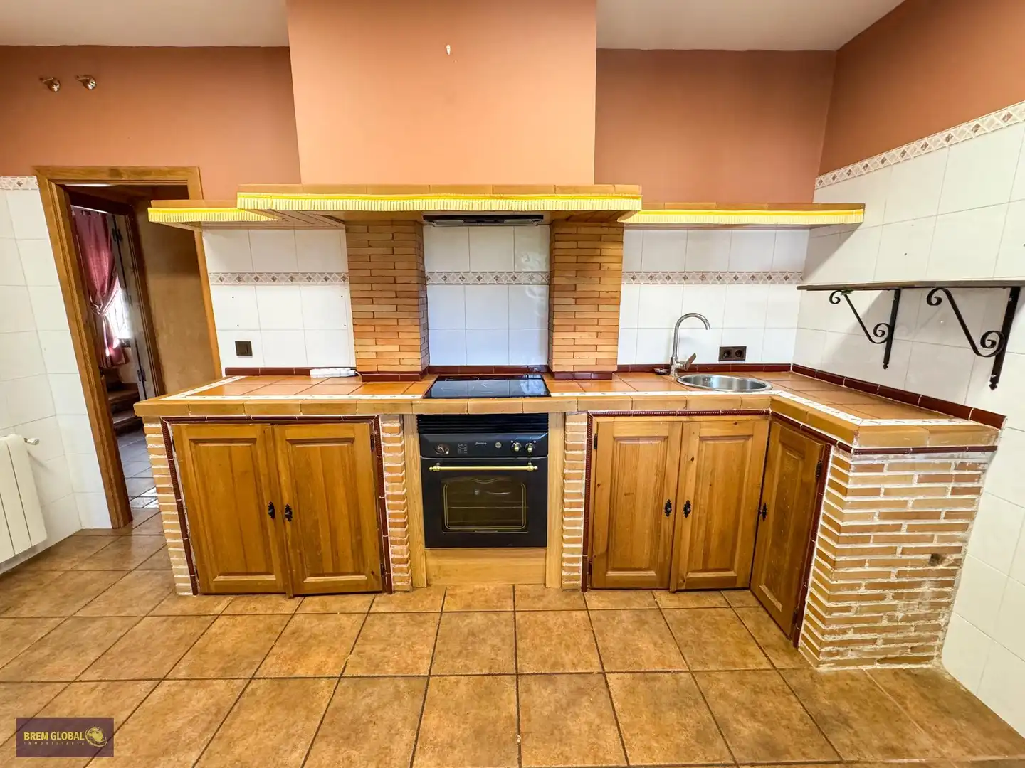 Kitchen of Houses for sale in Navalafuente  with Heating, Private garden and Storage room