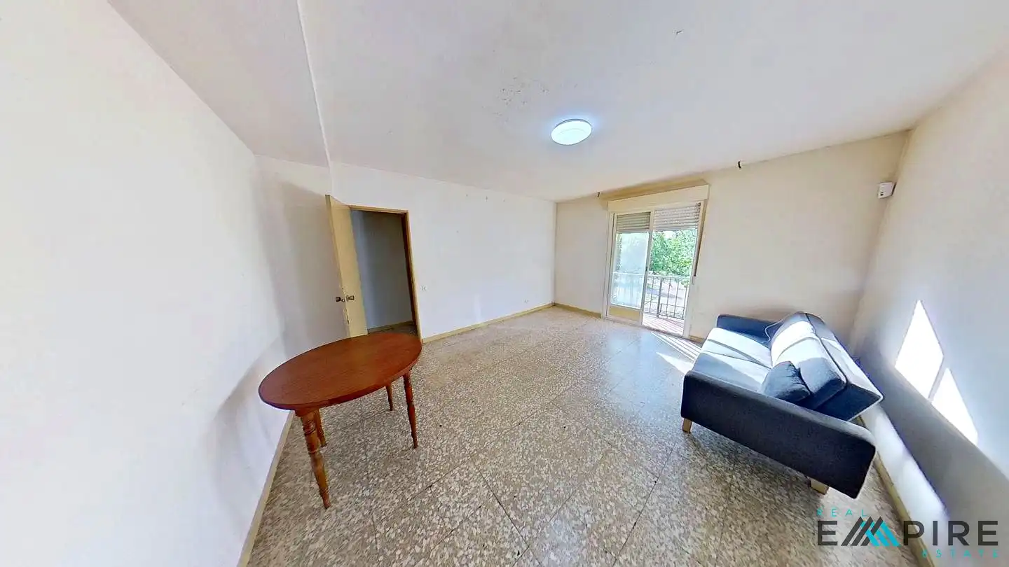 Vista exterior de Piso en venta en Toledo con Terraza y Balcón