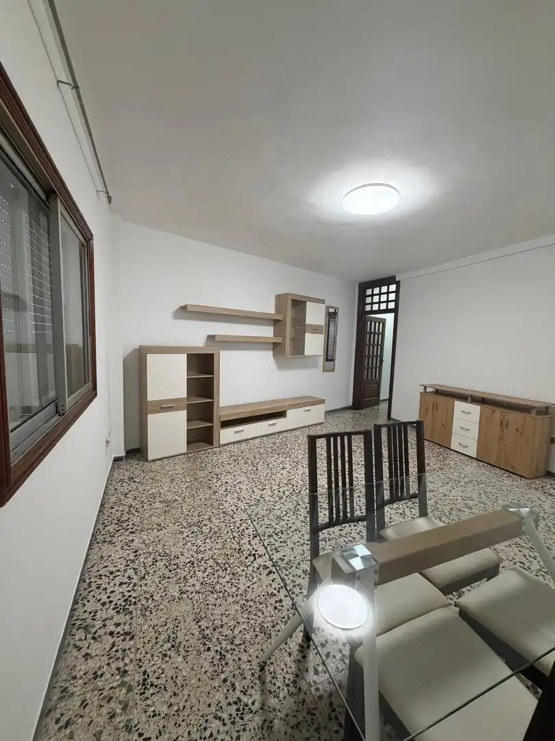 Sala d'estar de Pis en venda en San Cristóbal de la Laguna amb Moblat i Balcó