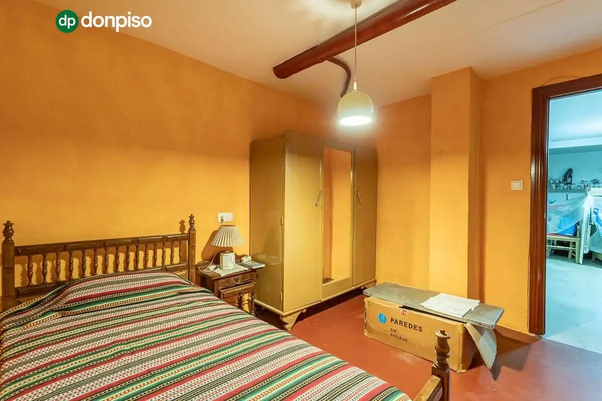 Casa aparellada amb terrassa en venda a Camino CEMENTERIO, imagen 34