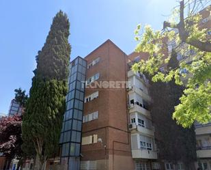 Vista exterior de Pis en venda en  Madrid Capital amb Aire condicionat, Calefacció i Terrassa