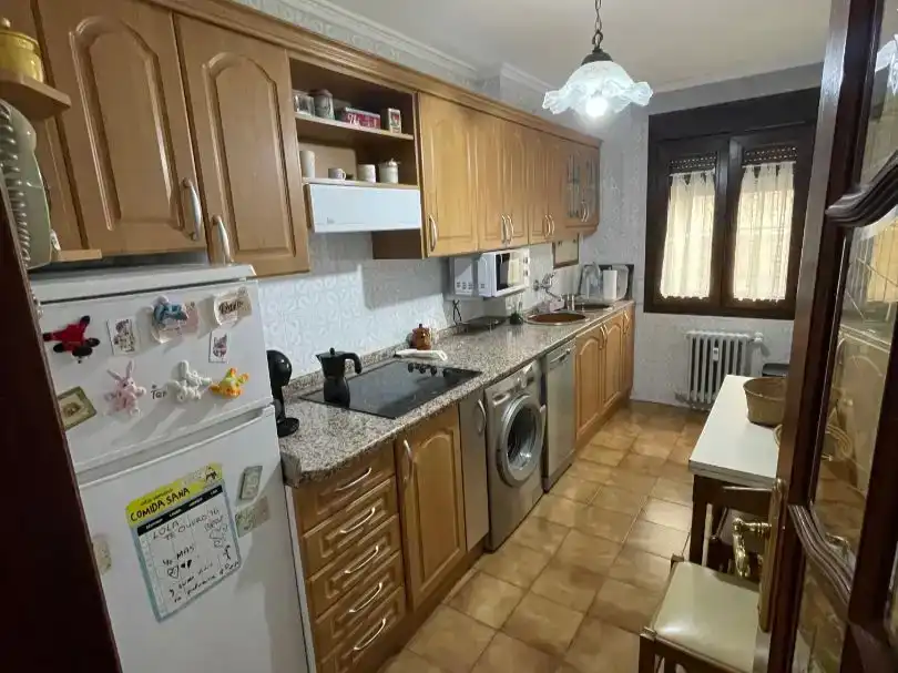 Cocina de Piso en venta en Palencia Capital con Balcón
