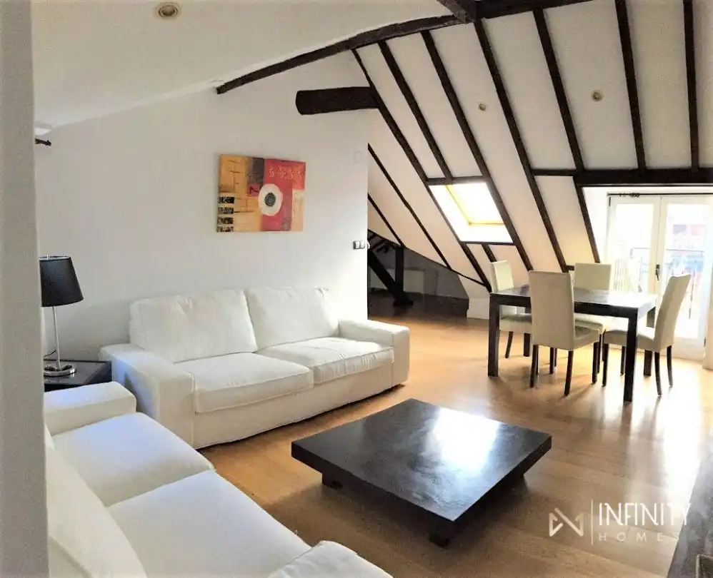 Attic for rent in García Rivero Maisuaren Kalea, Campuzano