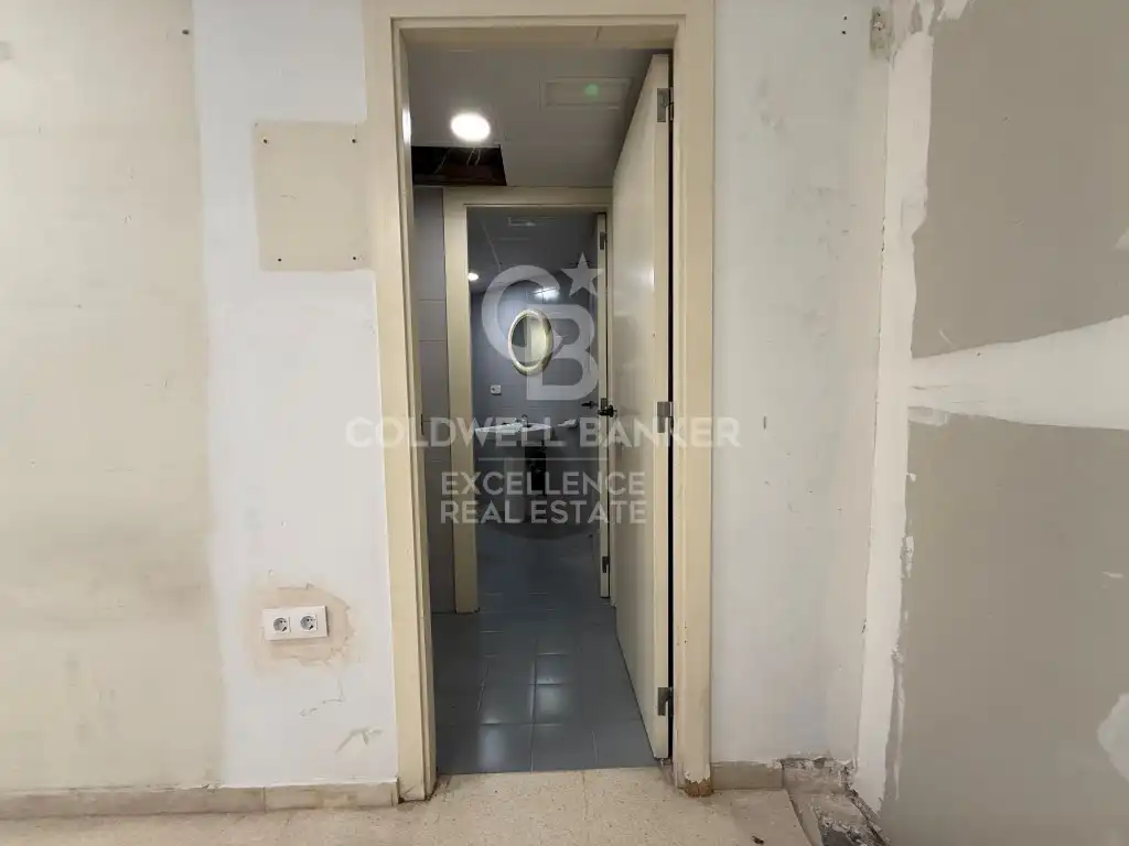 Local en venta en Valencia con Aire acondicionado