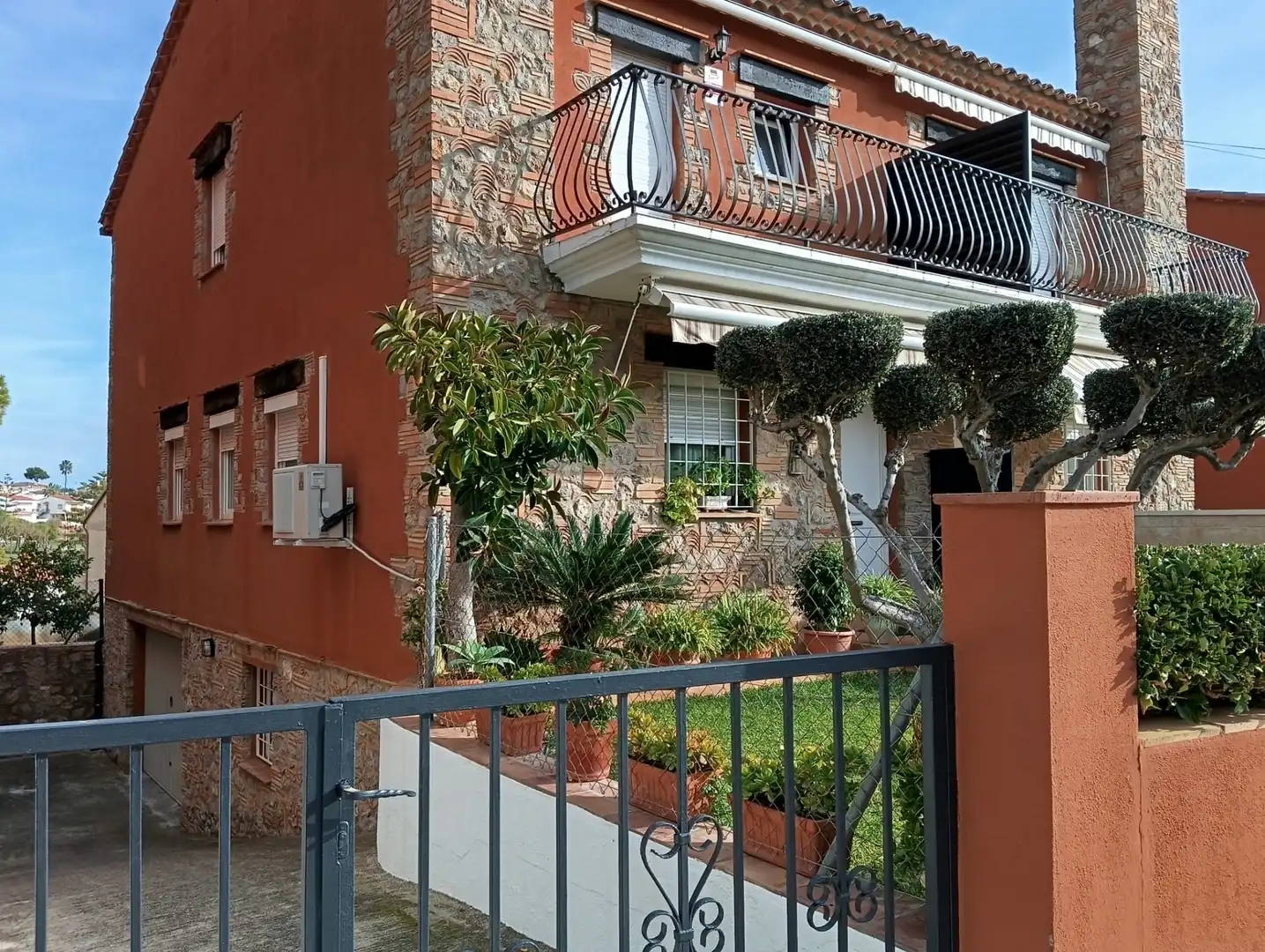 Vista exterior de Casa o chalet en venta en Creixell con Aire acondicionado, Calefacción y Jardín privado