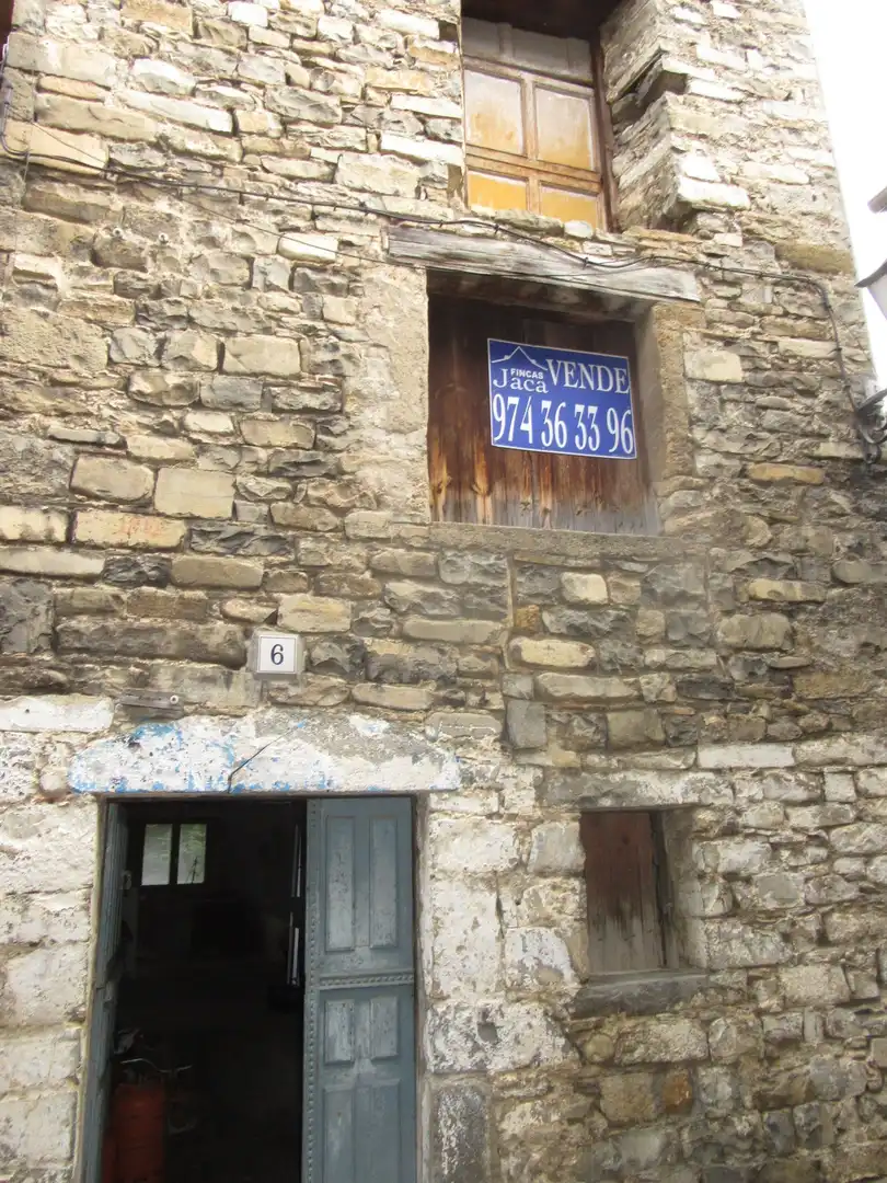 Vista exterior de Casa o chalet en venta en Aragüés del Puerto