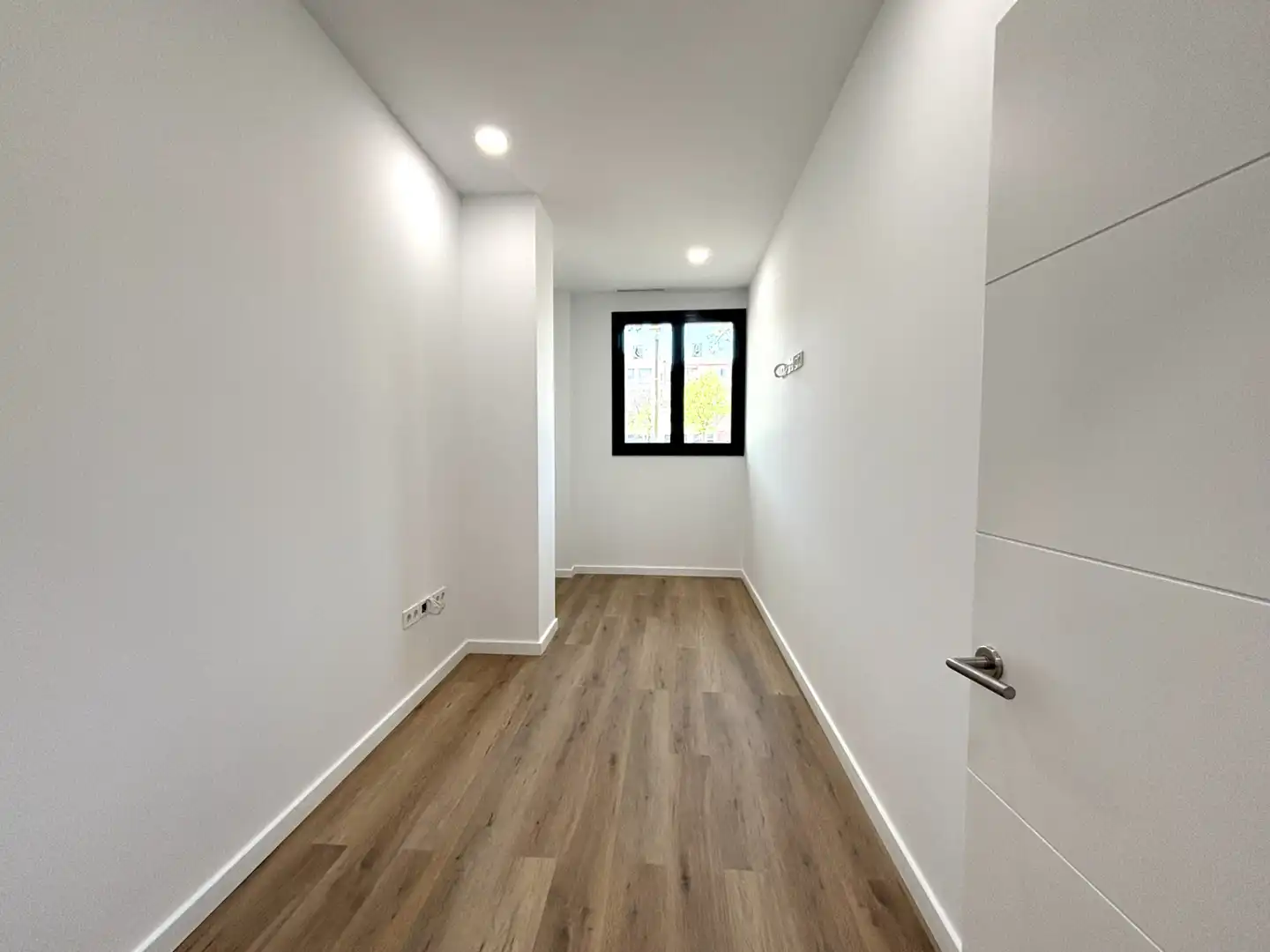 Flat for sale in Girona  with Air Conditioner, Heating and Parquet flooring