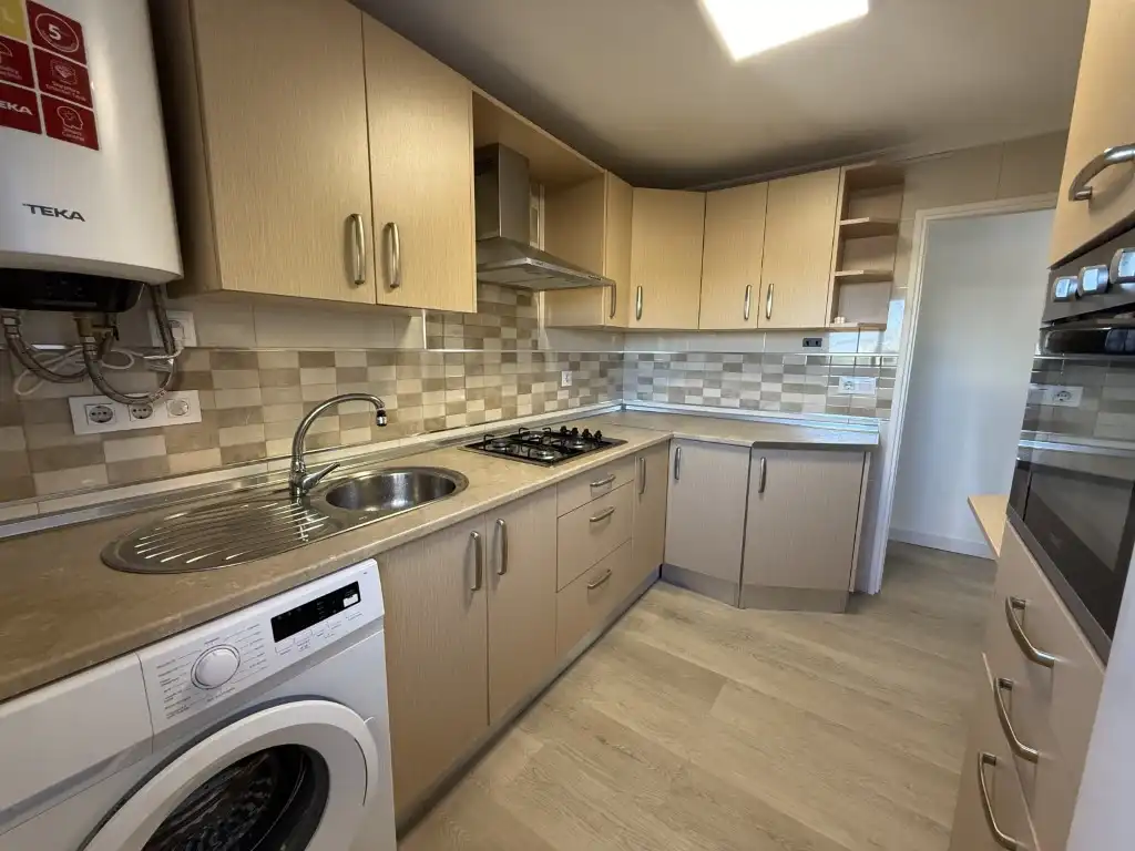 Kitchen of Flat for rent in Sevilla  with Air Conditioner
