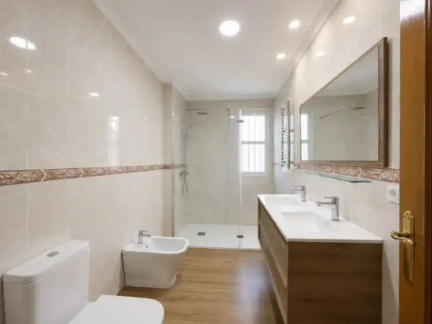 Badezimmer von Dachboden zum Verkauf in  Murcia Capital mit Klimaanlage, Terrasse und Balkon