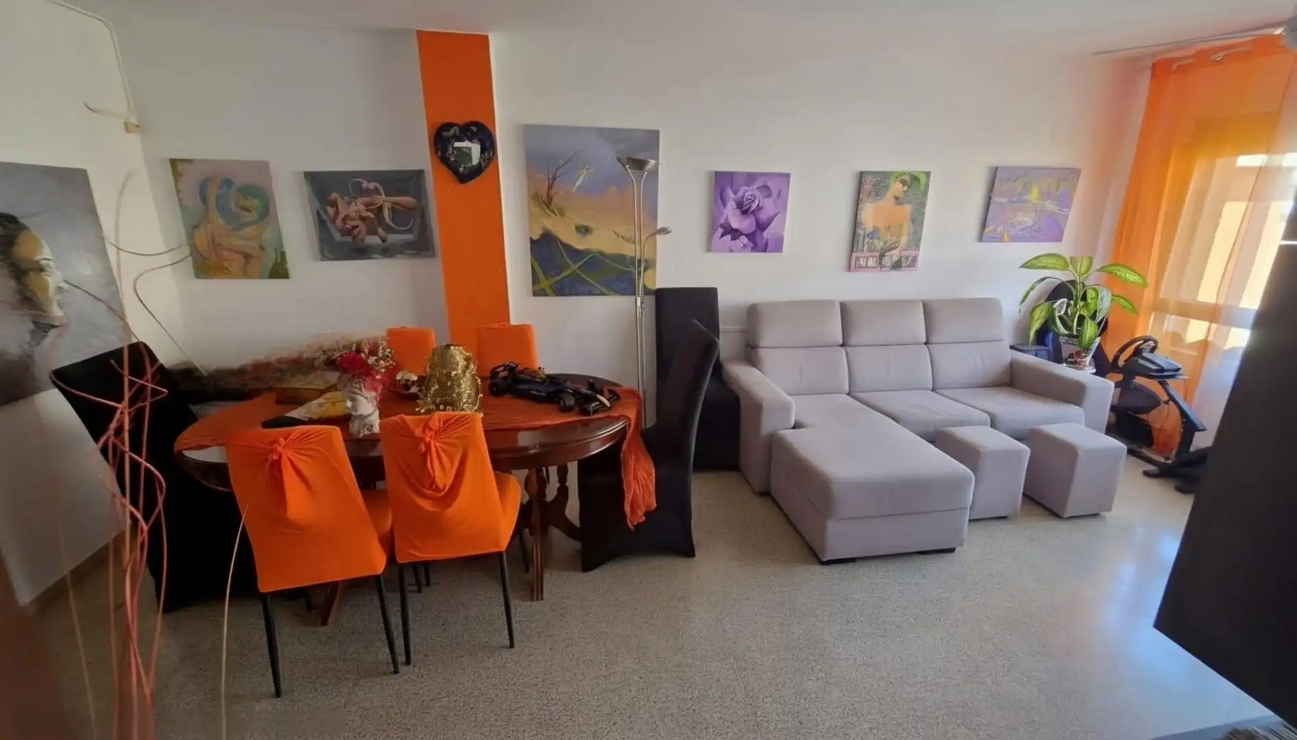 Sala d'estar de Pis en venda en Zaragoza amb Calefacció