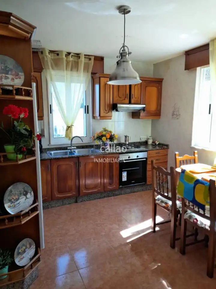House with garden for sale in Mugardos, imagen 4