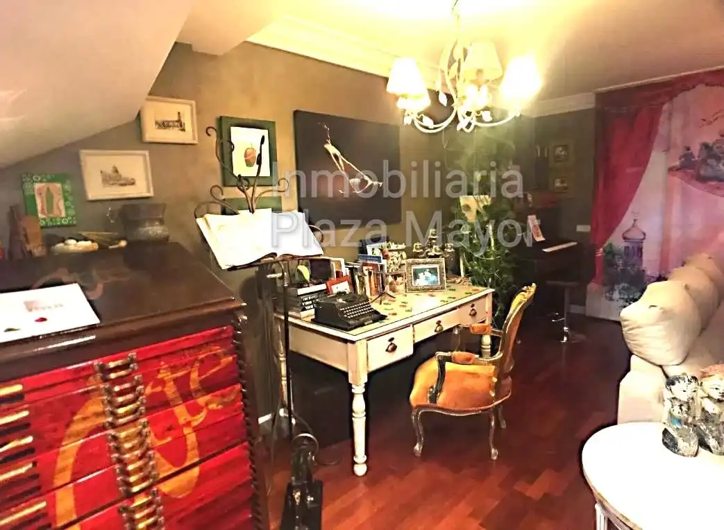 Dúplex con piscina en venta en Calle Figueira da Foz, imagen 4