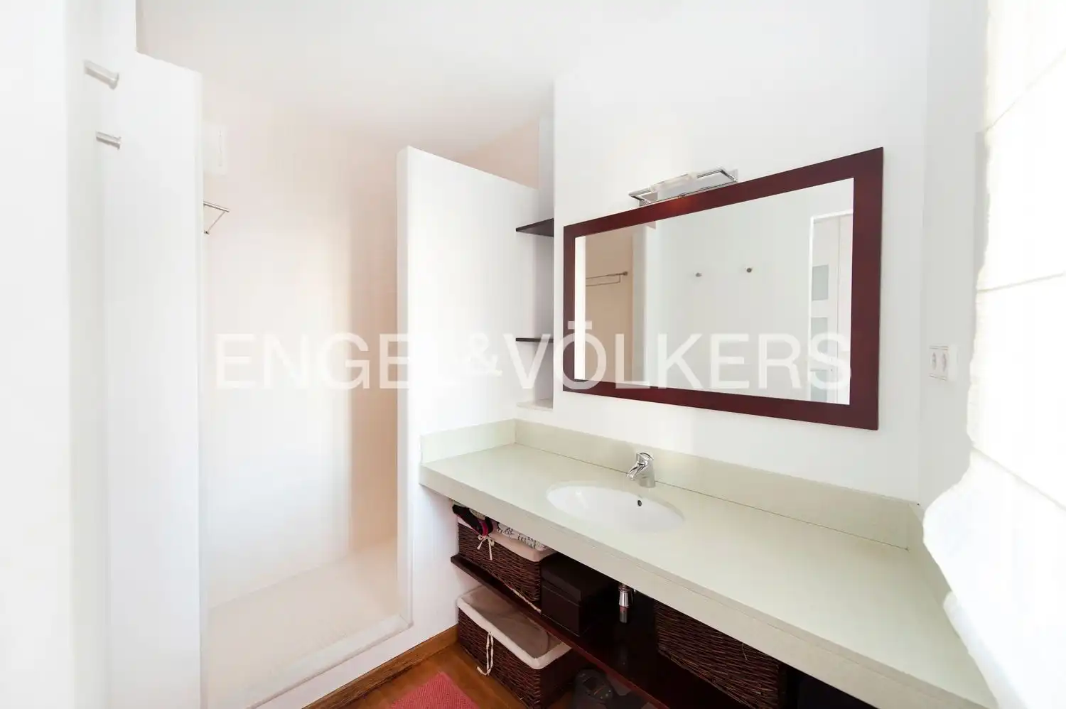 Bathroom of Flat for sale in Barcelona  with Air Conditioner, Heating and Parquet flooring