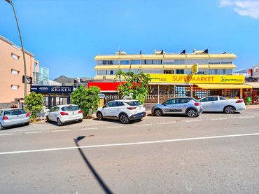 Gewerbefläche zum Verkauf in La Gaviota 12