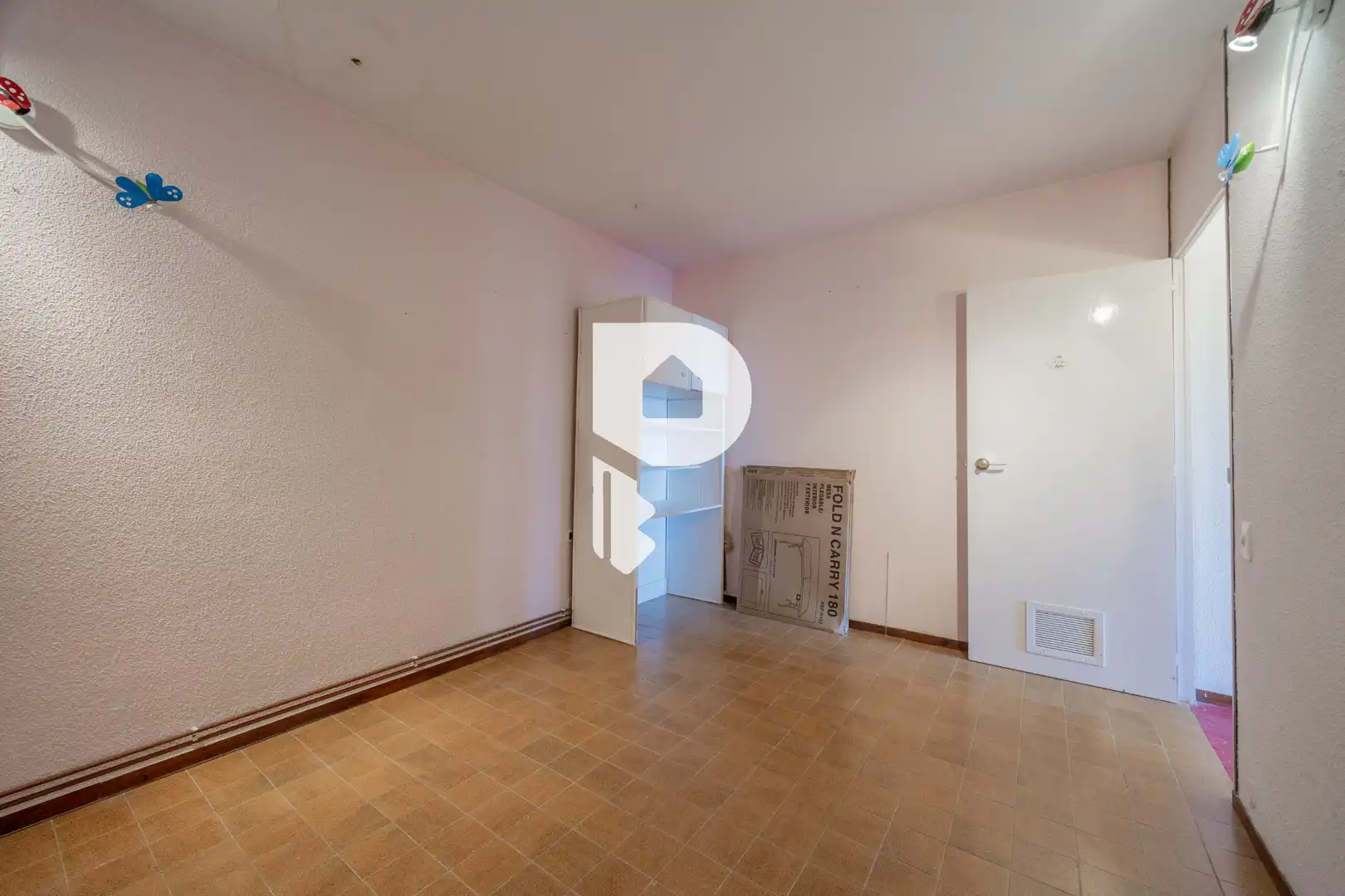 Houses for sale in Pallejà  with Air Conditioner, Heating and Private garden