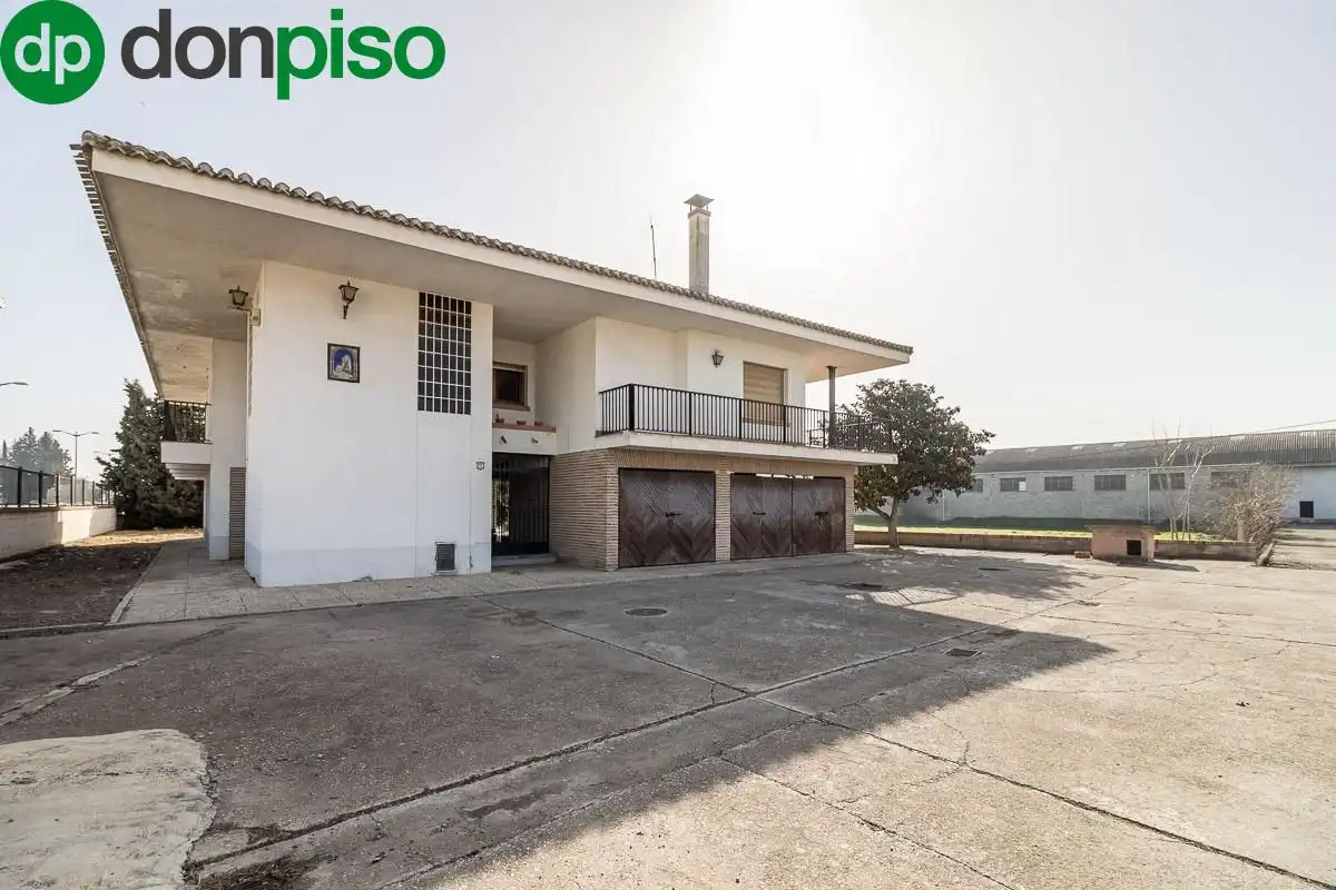 Casa rústica amb piscina en venda a Carretera malaga, imagen 49