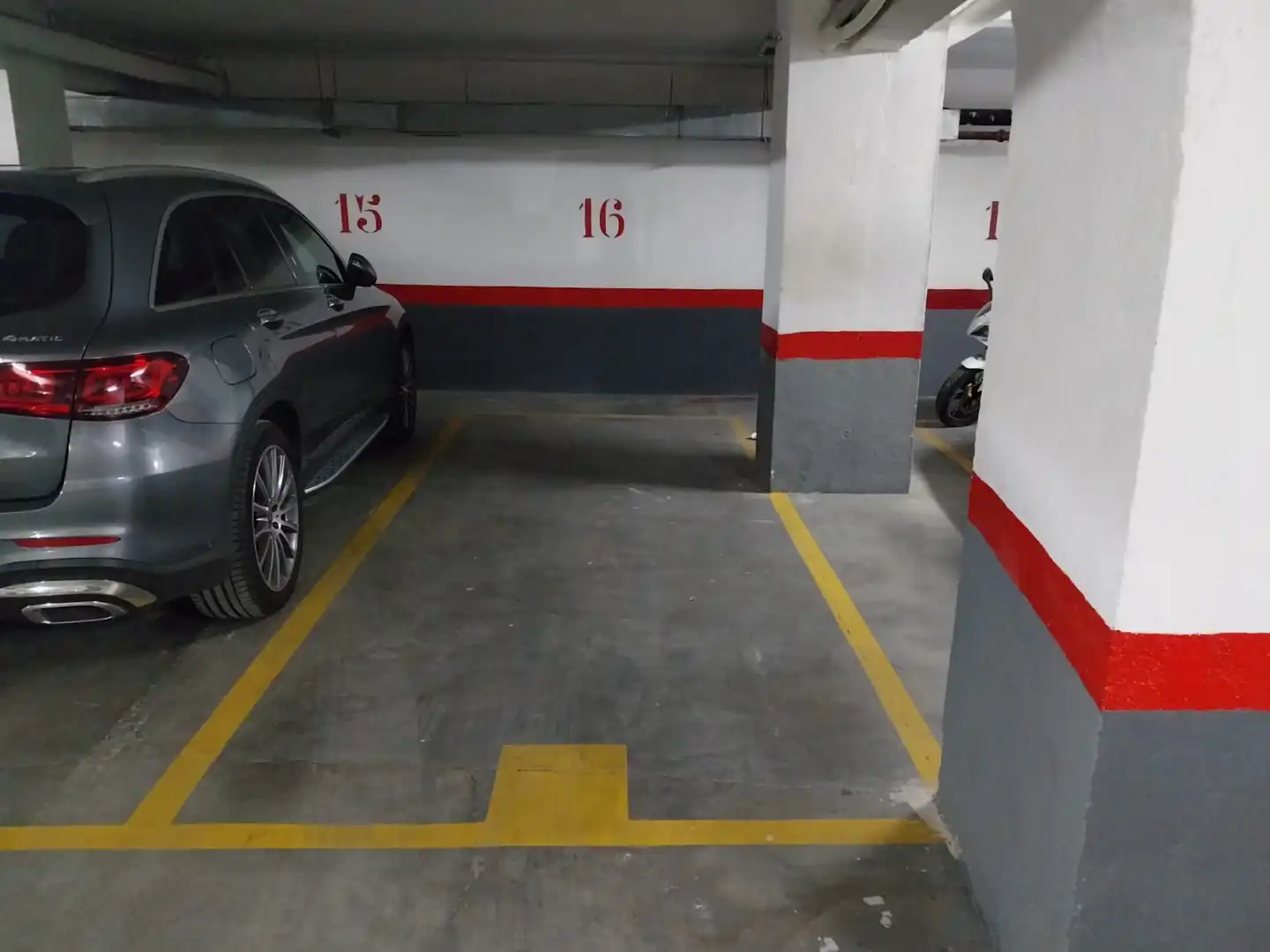 Parking de Piso en venta en Madrid con Aire acondicionado, Calefacción y Terraza