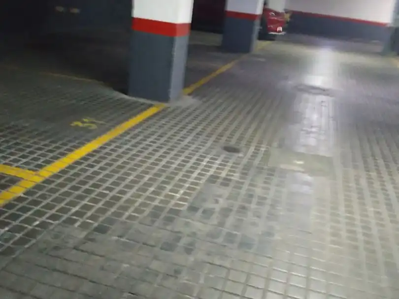 Parkplatz von Garage zur Miete in Madrid