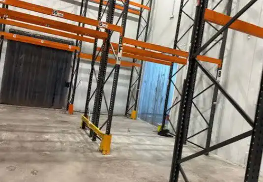 Nau industrial de lloguer a Bollullos de la Mitación
