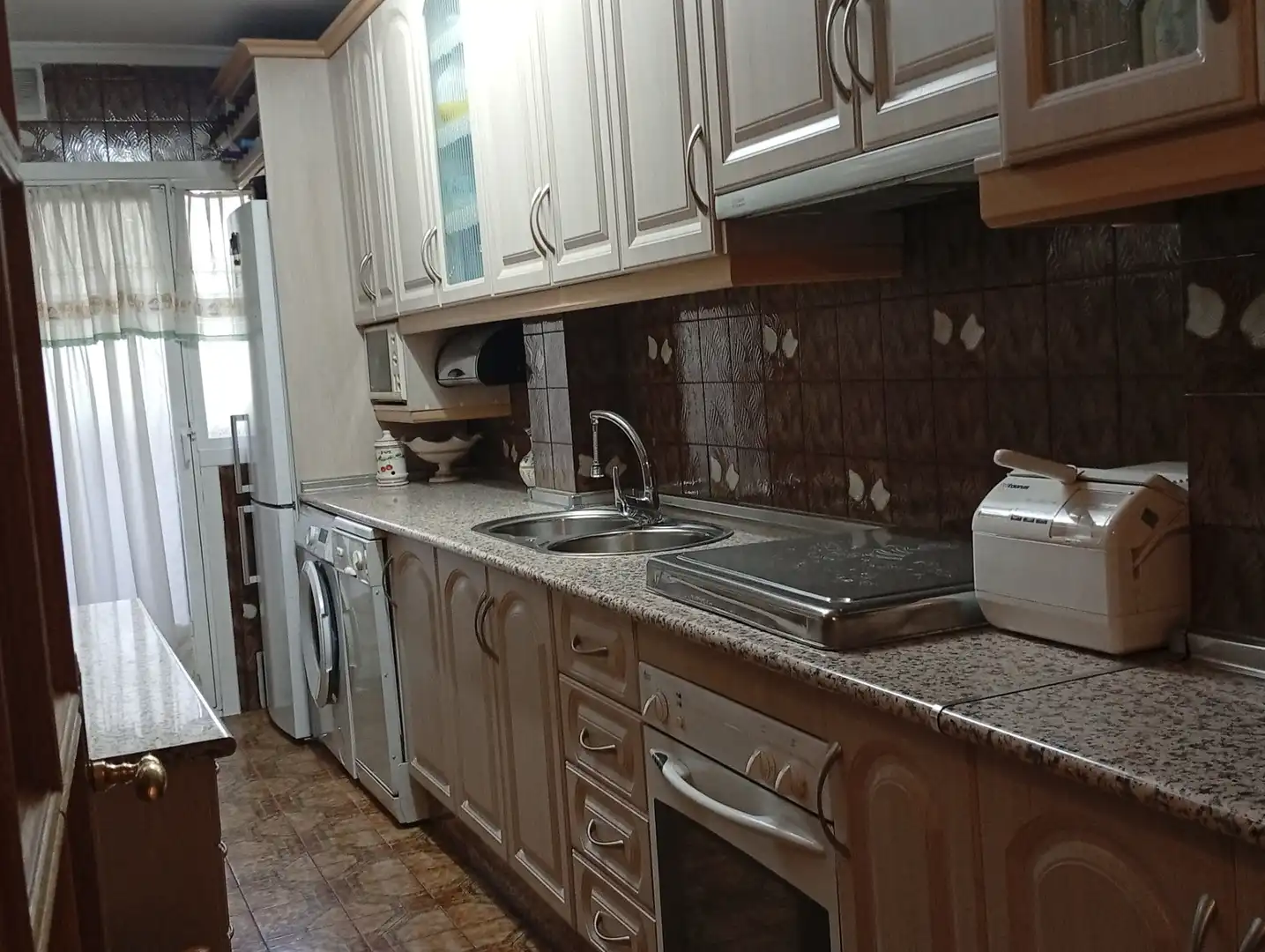 Küche von Wohnung zum Verkauf in Ciudad Real mit Klimaanlage, Terrasse und Möbliert