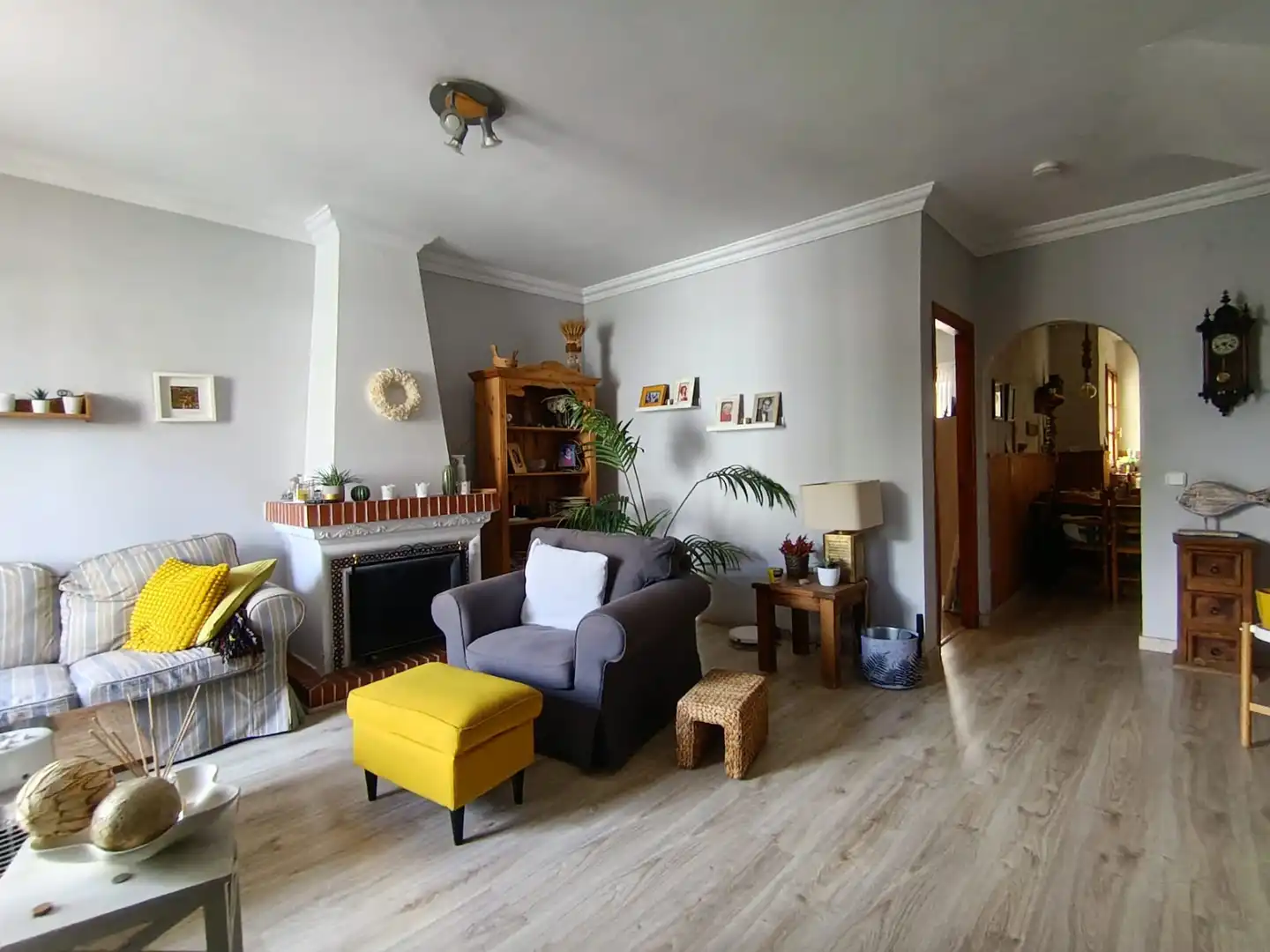 Sala de estar de Casa adosada en venta en Alhaurín de la Torre con Terraza, Balcón y Alarma