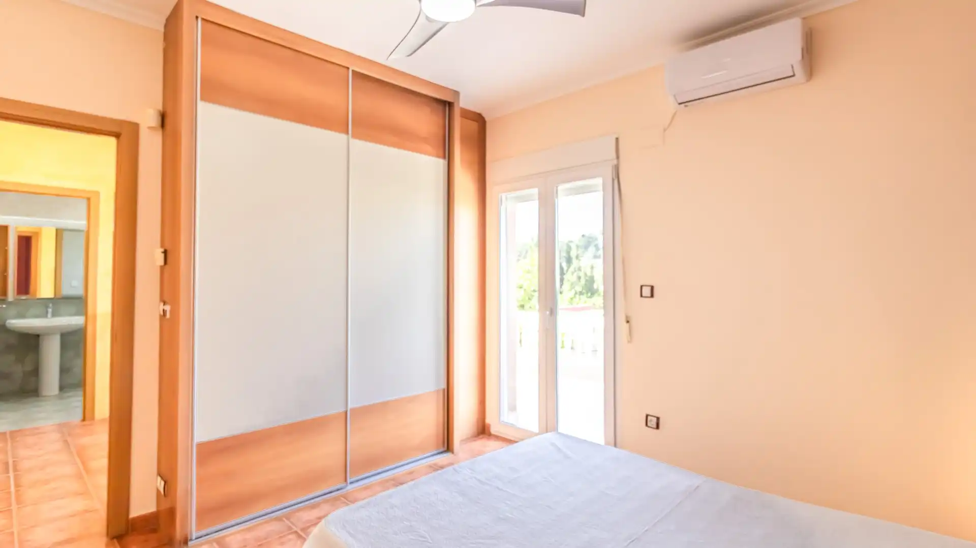 Habitación de Casa o chalet en venta en Elche / Elx con Aire acondicionado, Calefacción y Terraza