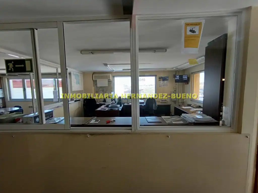 Büro zur Miete in Salamanca mit Klimaanlage, Heizung und Möbliert