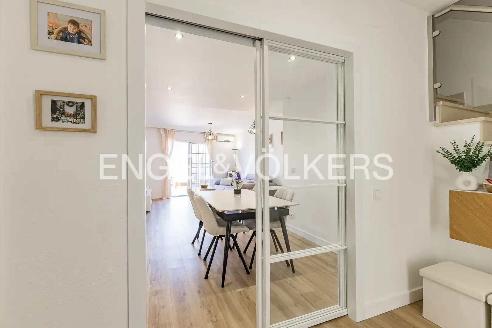 Comedor de Casa o chalet en venta en Vilanova i la Geltrú con Aire acondicionado, Calefacción y Terraza