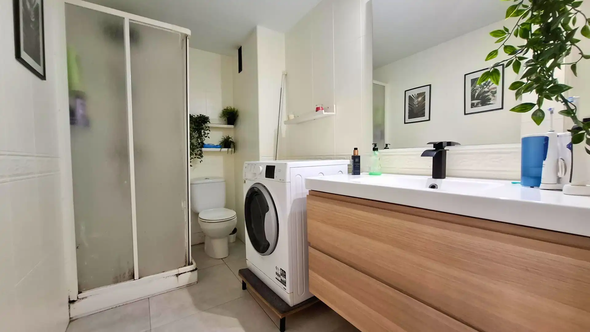 Baño de Piso en venta en Córdoba con Aire acondicionado, Terraza y Amueblado