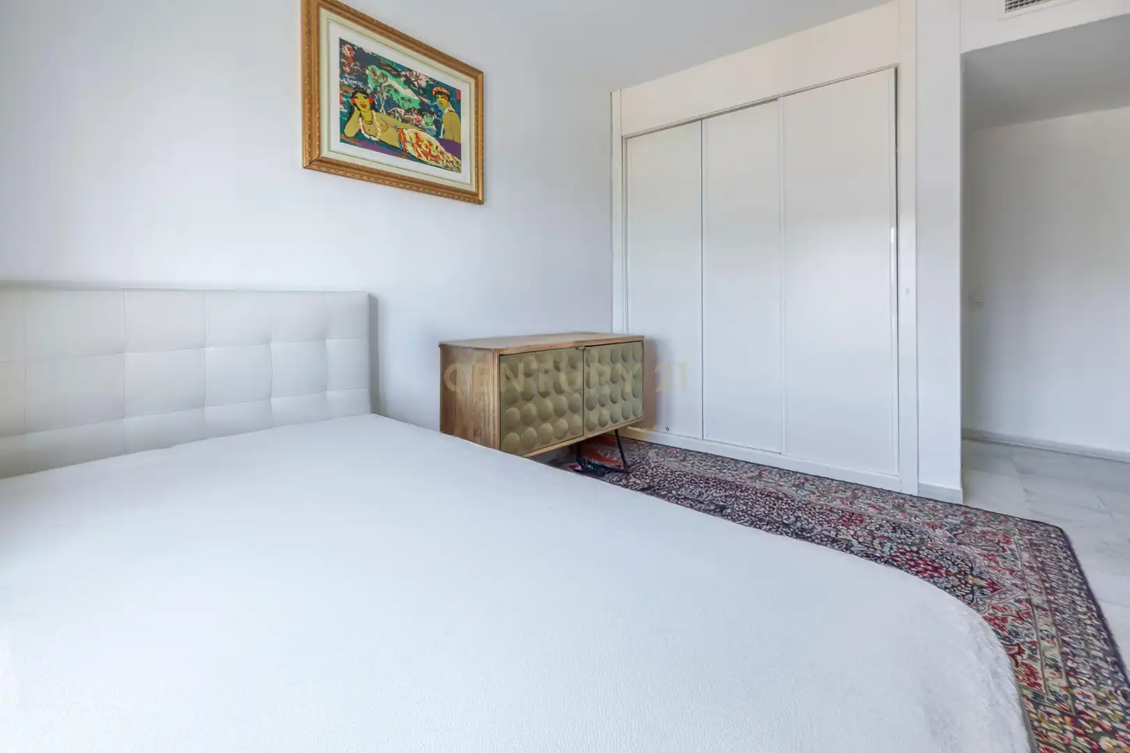 Habitación de Apartamento en venta en Marbella con Aire acondicionado, Trastero y Lavadora