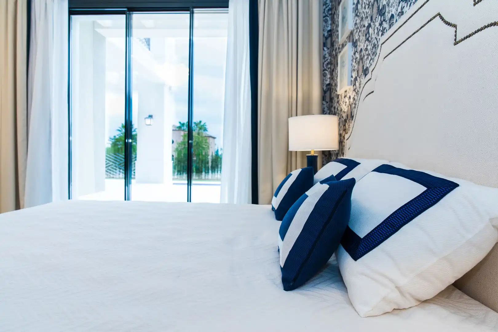 Habitación de Casa o chalet en venta en Benahavís con Aire acondicionado, Calefacción y Jardín privado