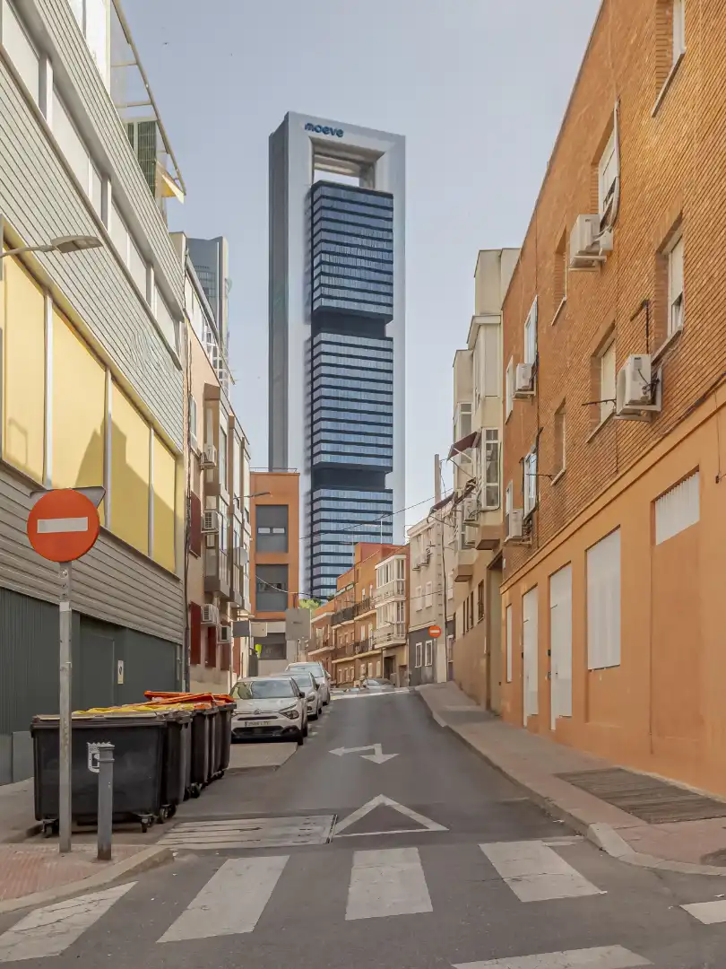 Exterior view of Flat for sale in Madrid  with Heating