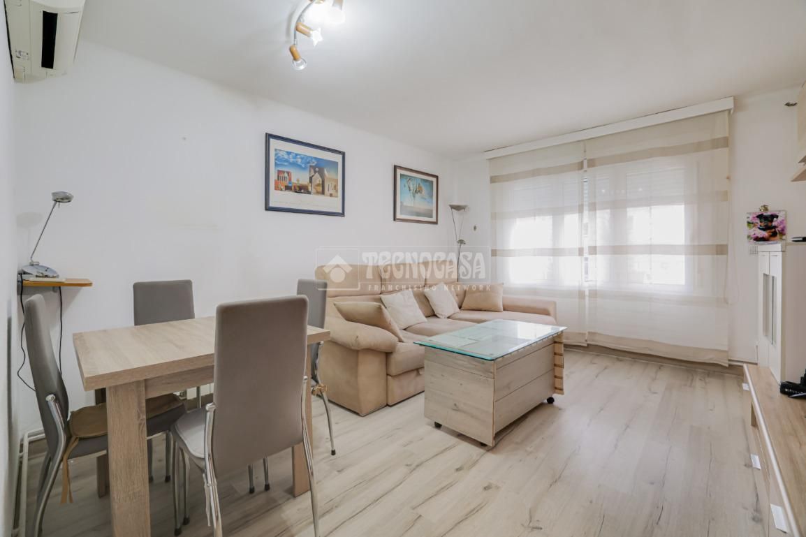 Piso en venta en Carrer del Bages, Can Palet  , Sud