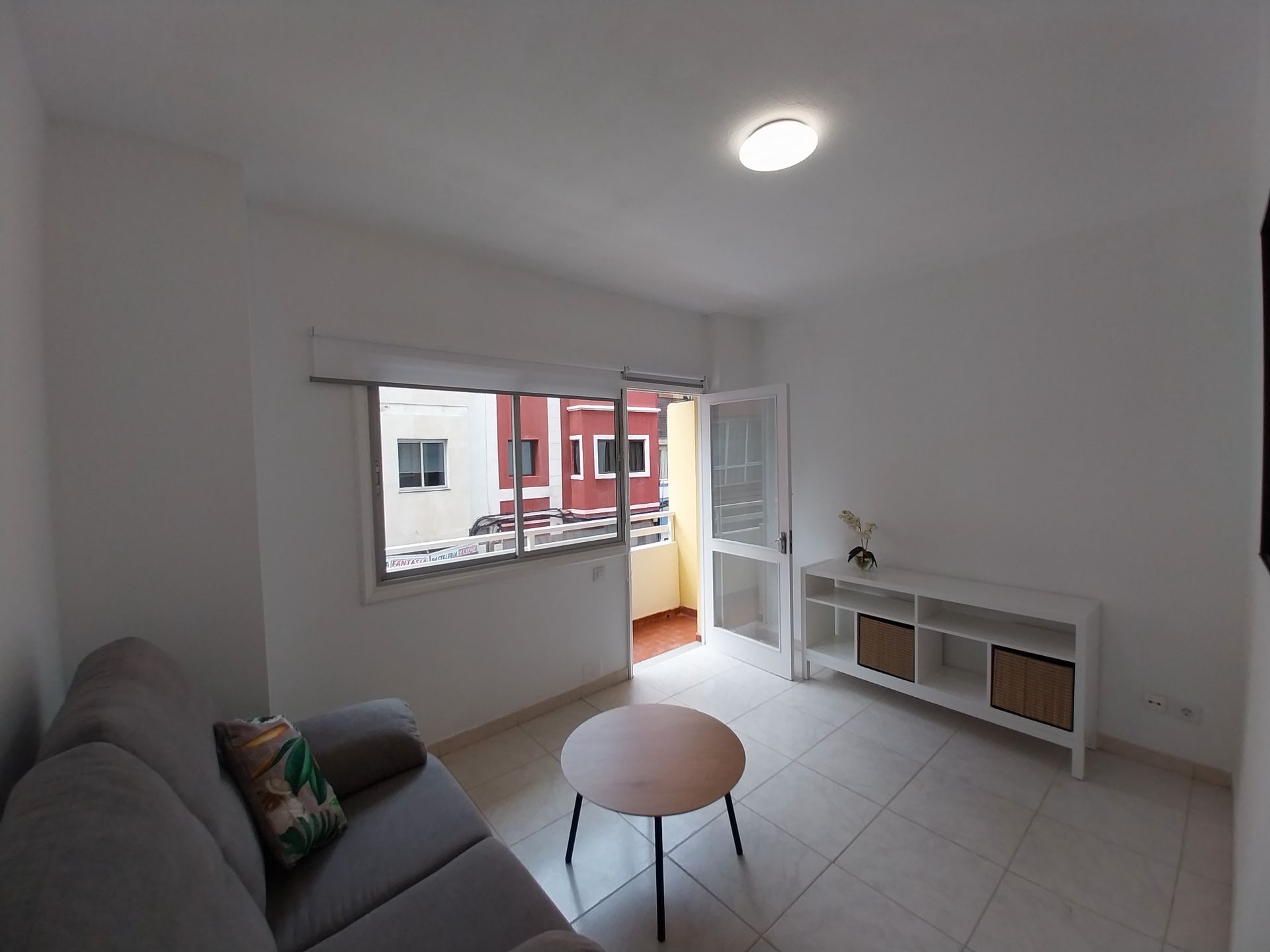 Dormitori de Apartament de lloguer en Las Palmas de Gran Canaria amb Moblat, Forn i Rentadora