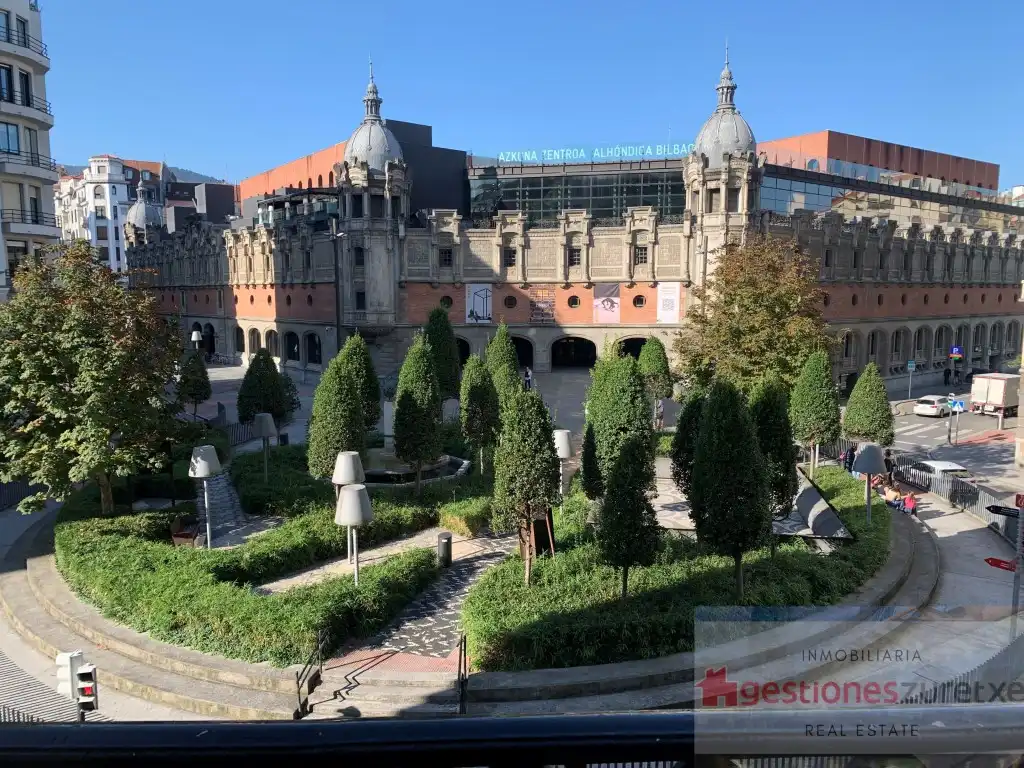 Wohnung zur Miete in Plaza Arriquibar, Alhóndiga, Indautxu
