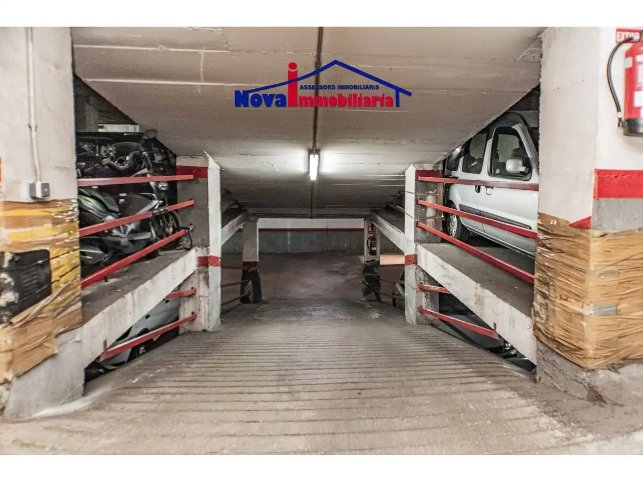 Parking for sale in Calle Narcís Monturiol, imagen 4